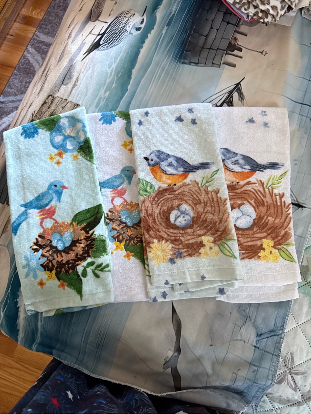 New Set of 4 Kohl's Bird Nest Hand Towel Set